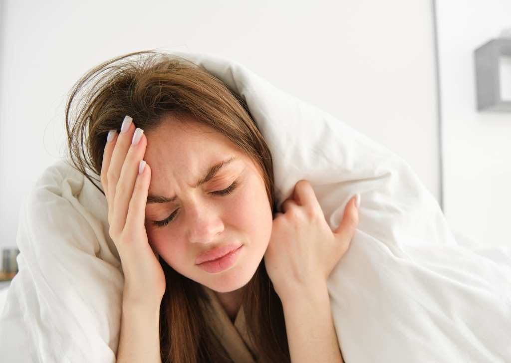 Hentikan kesakitan kepala berdenyut dengan pemahaman tentang gejala migrain, punca, dan rawatan di Malaysia, menemui terapi inovatif dan penjagaan peribadi.