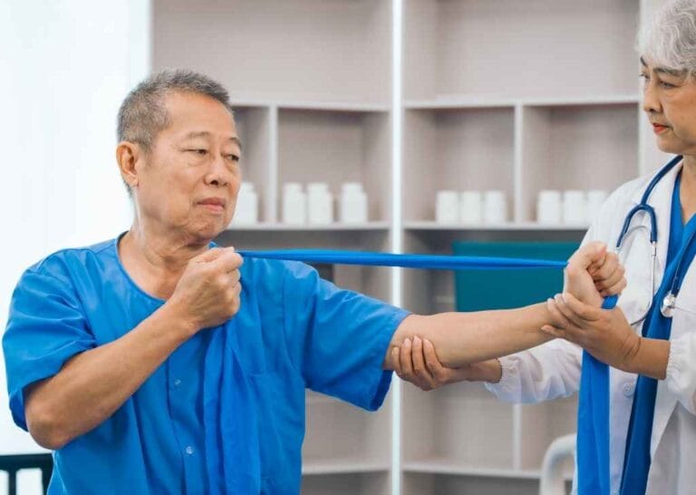 Kecederaan sukan, sakit belakang, dan banyak lagi. Dapatkan rawatan fisioterapi berkualiti di Subang Jaya. Tempah sesi anda di REGENESIS hari ini!