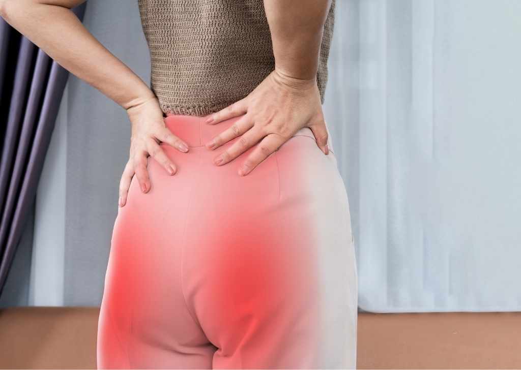 Kebas di Punggung, Peha, dan Kaki adalah salah satu simptom sakit belakang.